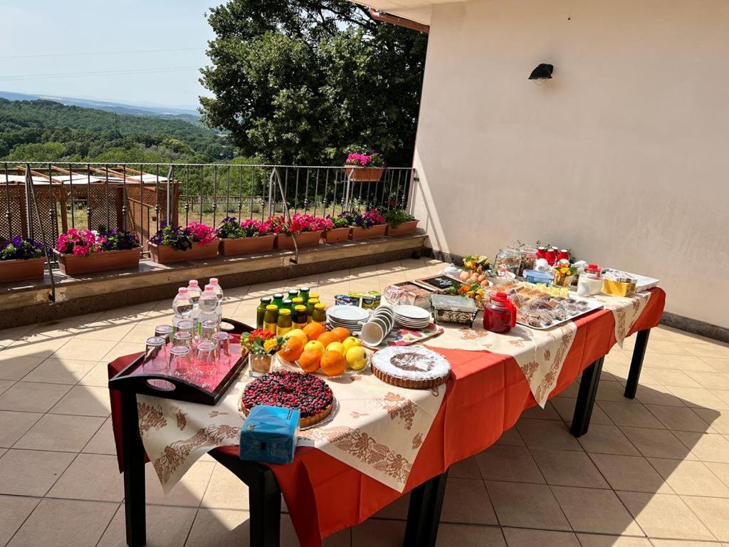 B&B Il Tramonto Barbarano Romano Екстериор снимка