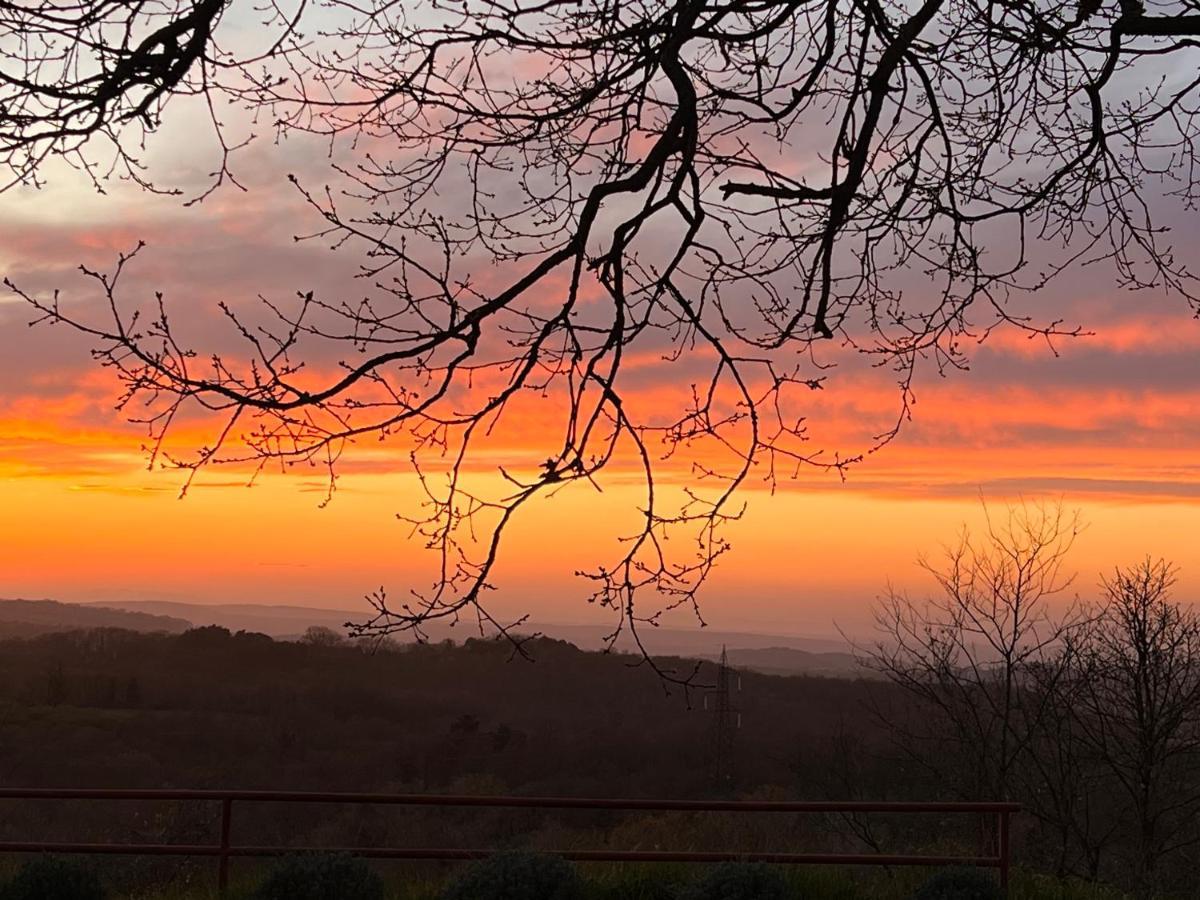 B&B Il Tramonto Barbarano Romano Екстериор снимка